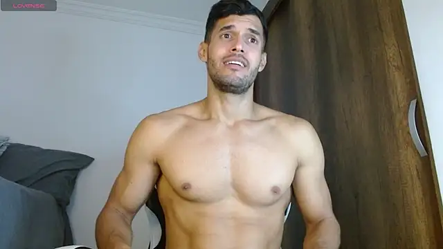 Noah jhonsonn online show from 12, 12, 2024