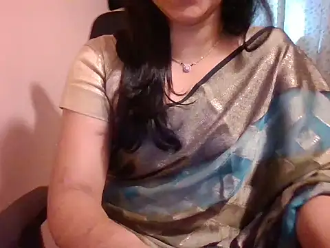 Snapshot of Pinky_4 chatting on 4, 1, 2025 Pinky 4 online show from 4, 1, 2025