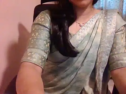 Snapshot of Pinky_4 chatting on 2, 2, 2025 Pinky 4 online show from 2, 2, 2025
