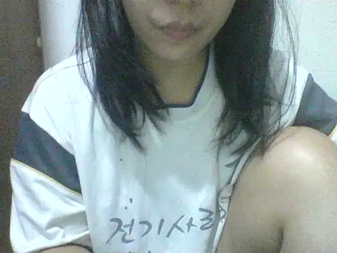 Snapshot of spankmybootyxxx chatting on 20, 12, 2025 spankmybootyxxx online show from 20, 12, 2025