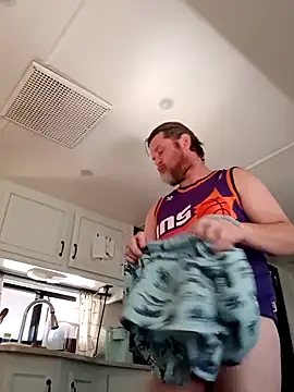 EZYves online show from 8, 11, 2025