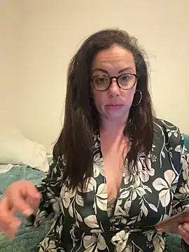 kymii online show from 17, 5, 2026