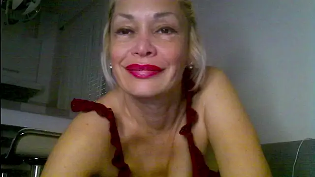 EvaaMina online show from 18, 6, 2026