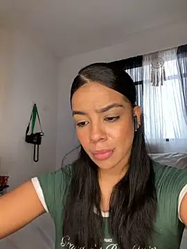 trianawhite online show from 5, 12, 2025