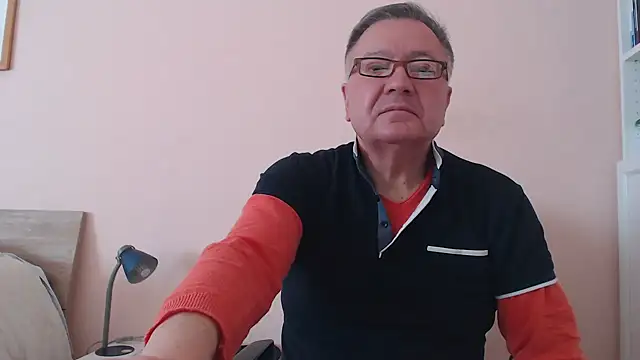 YOU6me online show from 22, 11, 2025