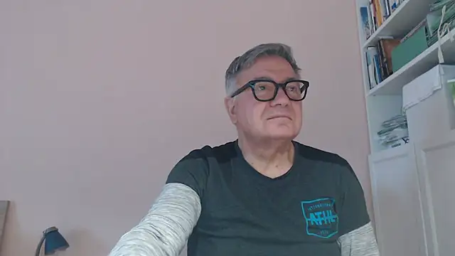YOU6me online show from 10, 5, 2026