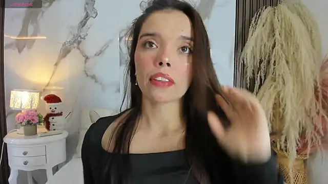 Snapshot of hannahill69 chatting on 20, 12, 2025 hannahill69 online show from 20, 12, 2025