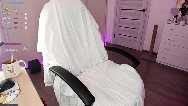 Snapshot of Ophelia_mm chatting on 23, 3, 2025 Ophelia mm online show from 23, 3, 2025