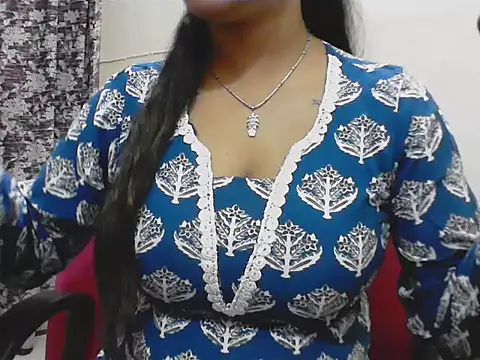 LovingPihu online show from 8, 5, 2026