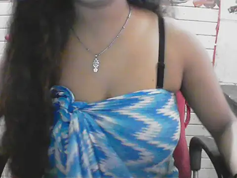 Snapshot of LovingPihu chatting on 16, 6, 2026 LovingPihu online show from 16, 6, 2026
