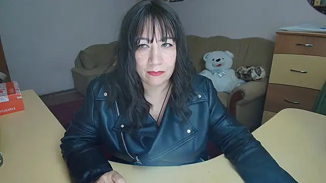 Lucretia Goldi  online show from 4, 3, 2025