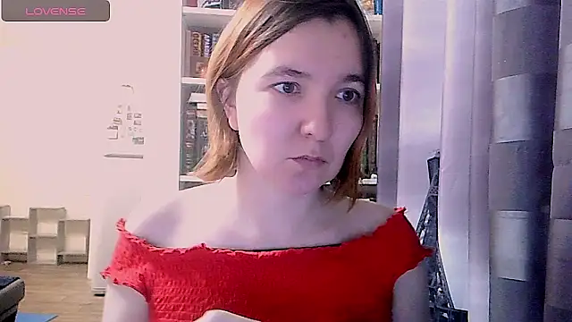 Snapshot of BrattyFoxyGirl chatting on 7, 12, 2024 BrattyFoxyGirl online show from 7, 12, 2024