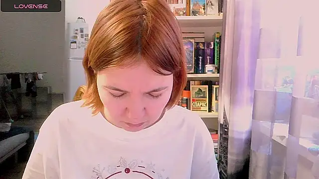 Snapshot of BrattyFoxyGirl chatting on 13, 1, 2025 BrattyFoxyGirl online show from 13, 1, 2025