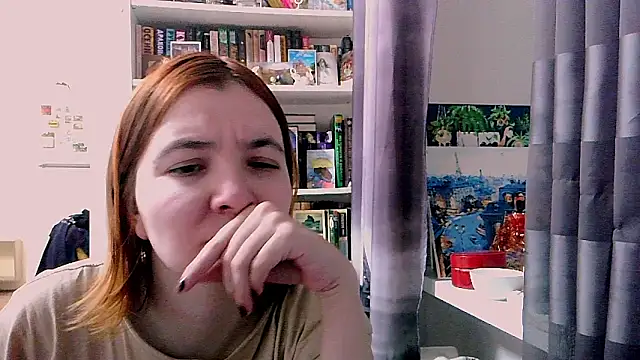 Snapshot of BrattyFoxyGirl chatting on 21, 3, 2025 BrattyFoxyGirl online show from 21, 3, 2025