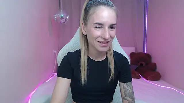 DeboraHorny online show from 17, 5, 2026