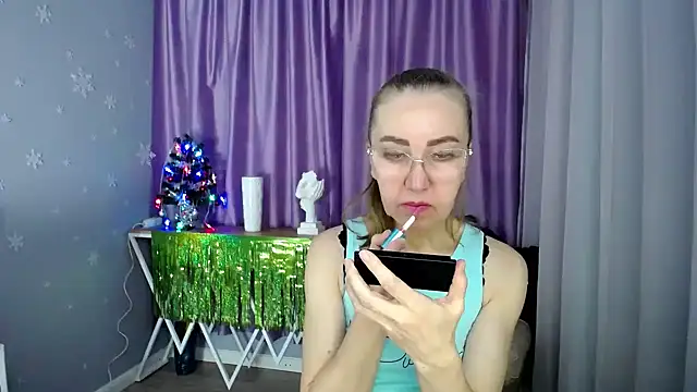 queen a n i online show from 12, 12, 2024