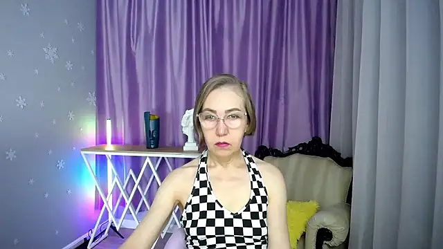 queen a n i online show from 26, 11, 2025