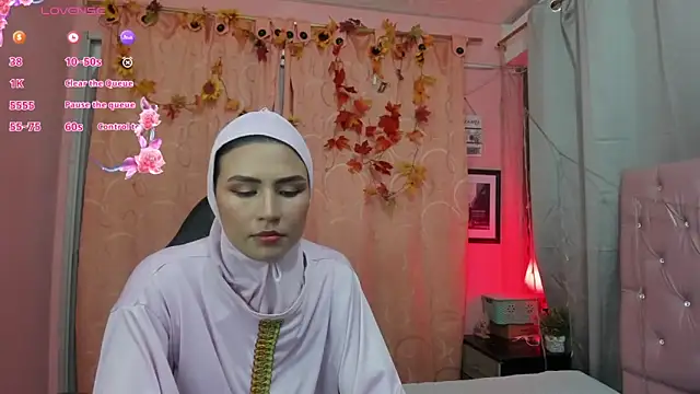 Snapshot of DarshaKhemu chatting on 16, 9, 2025 DarshaKhemu online show from 16, 9, 2025