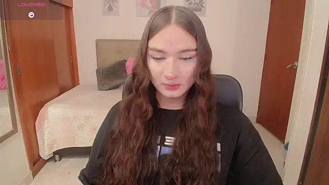 Miley Baker online show from 19, 11, 2025