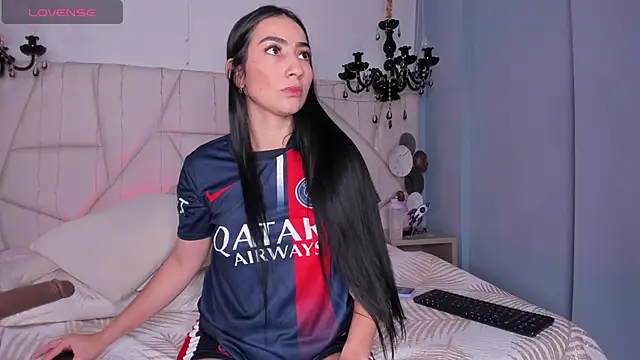 Snapshot of Selenee- chatting on 30, 1, 2025 Selenee- online show from 30, 1, 2025