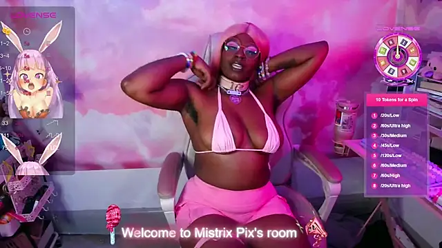 Snapshot of Pixiebob25 chatting on 12, 9, 2025 Pixiebob25 online show from 12, 9, 2025