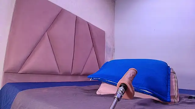 lay navas online show from 12, 9, 2025