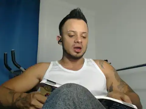 Snapshot of JacobJamess chatting on 28, 1, 2025 JacobJamess online show from 28, 1, 2025