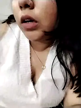 Alisha  Arora online show from 3, 1, 2025