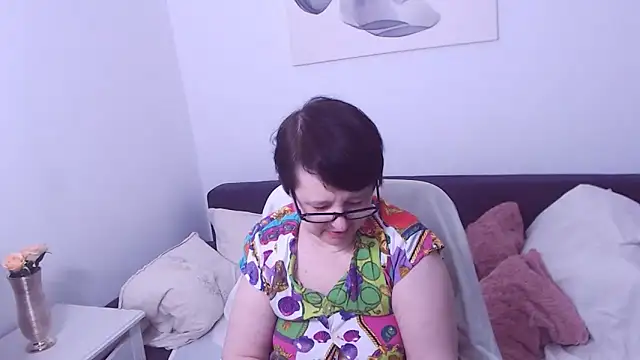 ChristaRose online show from 5, 4, 2026