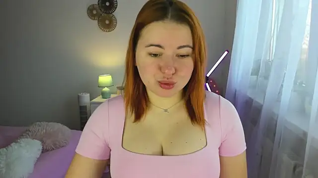 Snapshot of LAYLAxSTAR chatting on 7, 3, 2025 LAYLAxSTAR online show from 7, 3, 2025