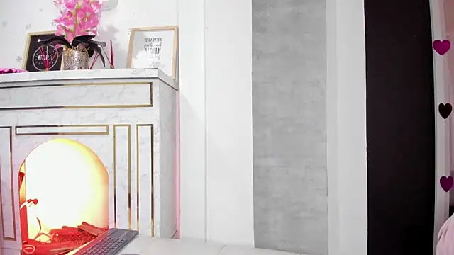  liathompsom09 online show from 28, 2, 2025