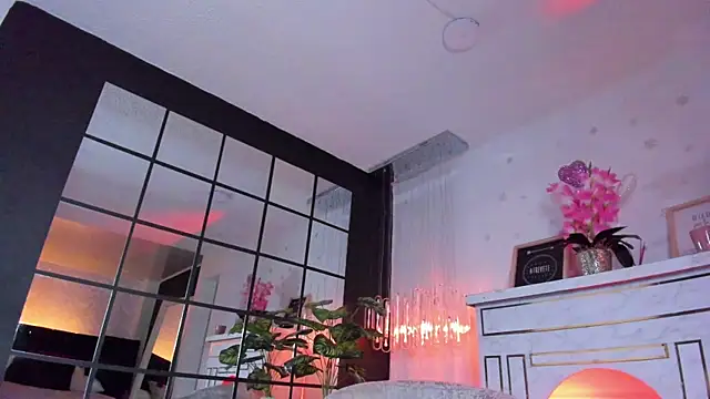  liathompsom09 online show from 20, 3, 2025