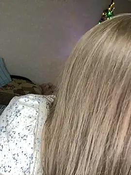 Snapshot of HellMoor chatting on 28, 12, 2024 HellMoor online show from 28, 12, 2024