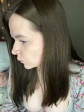 Snapshot of HellMoor chatting on 2, 3, 2025 HellMoor online show from 2, 3, 2025