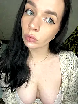 Snapshot of HellMoor chatting on 9, 9, 2025 HellMoor online show from 9, 9, 2025