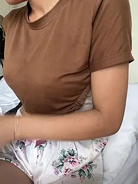 Snapshot of DulceMya6 chatting on 13, 3, 2026 DulceMya6 online show from 13, 3, 2026