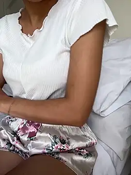 Snapshot of DulceMya6 chatting on 14, 3, 2026 DulceMya6 online show from 14, 3, 2026