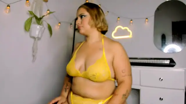 susy angel online show from 6, 3, 2025