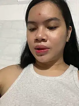 Snapshot of Hebefemme chatting on 6, 3, 2025 Hebefemme online show from 6, 3, 2025
