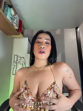 AsianMilfSheryl online show from 11, 5, 2026