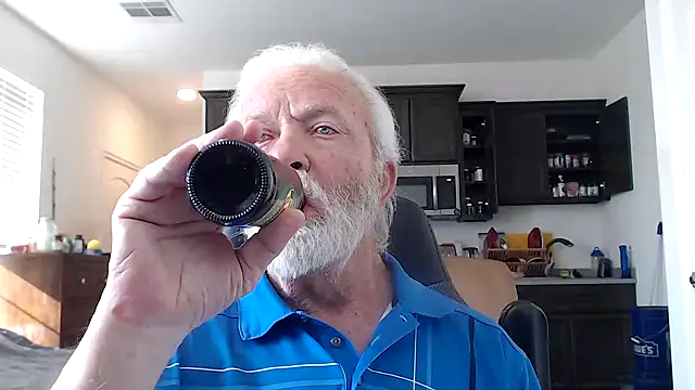 Snapshot of rockpoint69 chatting on 10, 12, 2024 rockpoint69 online show from 10, 12, 2024