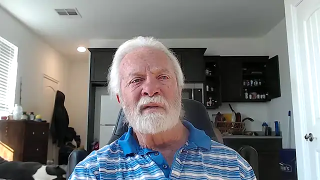 Snapshot of rockpoint69 chatting on 15, 12, 2024 rockpoint69 online show from 15, 12, 2024