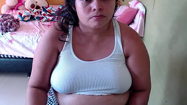 Snapshot of yulieth_bbw chatting on 16, 1, 2025 yulieth bbw online show from 16, 1, 2025