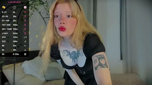 boobsybootie online show from 22, 5, 2026