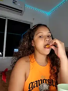 Snapshot of Shara_dreams chatting on 9, 1, 2025 Shara dreams online show from 9, 1, 2025
