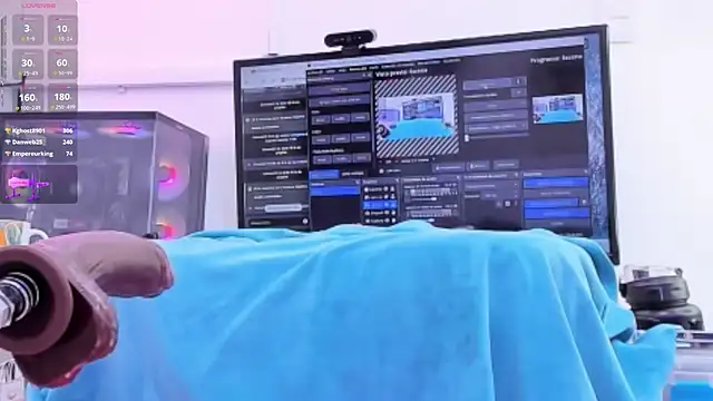 Snapshot of naty_girl_ chatting on 10, 10, 2025 naty girl  online show from 10, 10, 2025