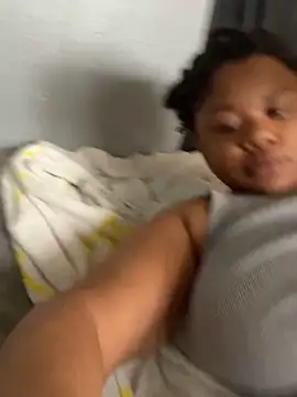 Snapshot of HEARTBREAKBRE chatting on 6, 12, 2024 HEARTBREAKBRE online show from 6, 12, 2024