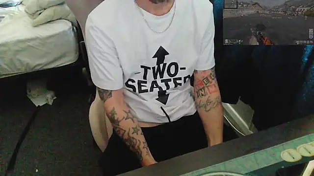 Snapshot of robvegas274 chatting on 19, 9, 2025 robvegas274 online show from 19, 9, 2025