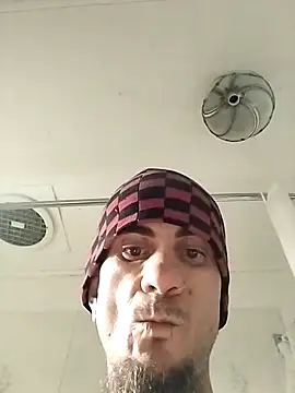 Snapshot of robvegas274 chatting on 11, 10, 2025 robvegas274 online show from 11, 10, 2025