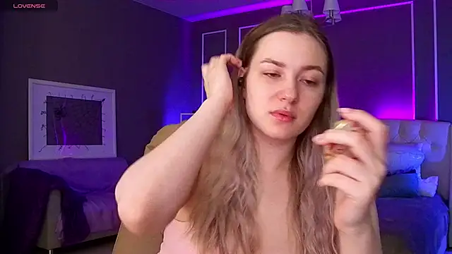 Snapshot of elinanortas chatting on 5, 11, 2025 elinanortas online show from 5, 11, 2025